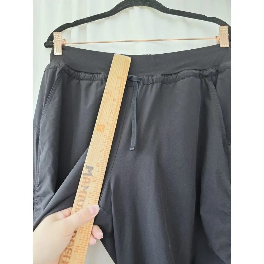 Athleta Attitude Pants‎ Women's Size 8 Black Jogger Athleisure Ruched Pockets